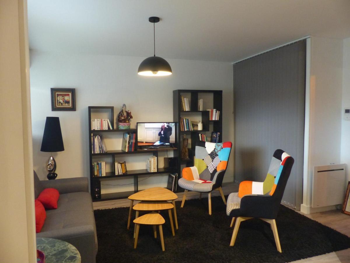 Grand Studio Confort Classe 3 Etoiles Рошфор Экстерьер фото